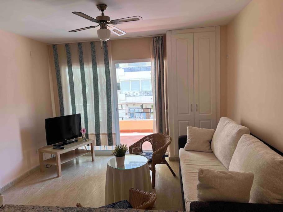 Magnifico Apartamento En La Carihuela, Torremolino Torremolinos Zewnętrze zdjęcie